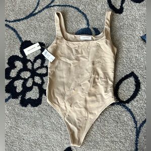 nwt aritzia babaton contour tank bodysuit